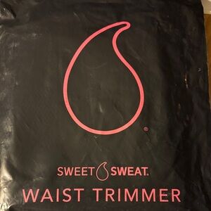 Sweet Sweat Black Waist Trimmer